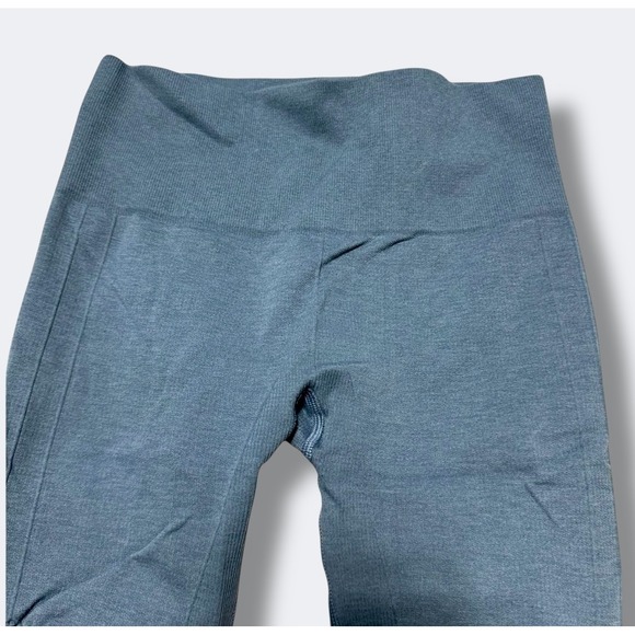 Lululemon Womens In the Flow Crop Size 4 Gray Athleisure Yoga Sporty - Picture 3 of 5